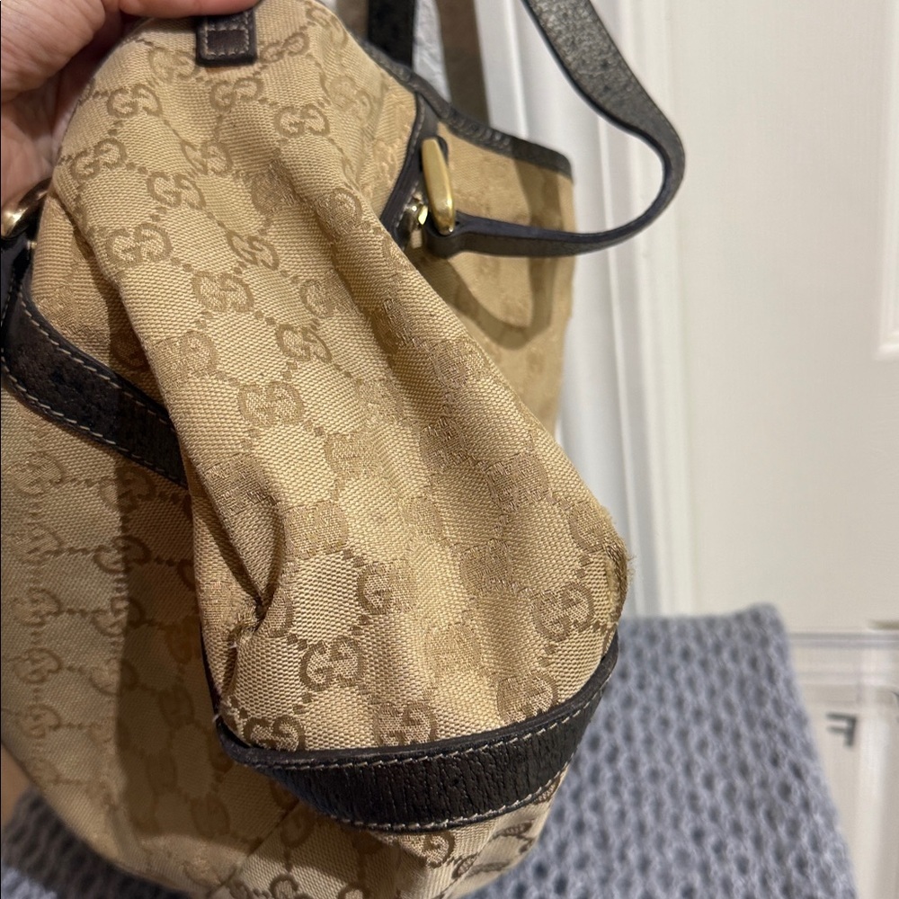 Gucci Beige and Dark Brown Shoulder Bag - Picture 6 of 13